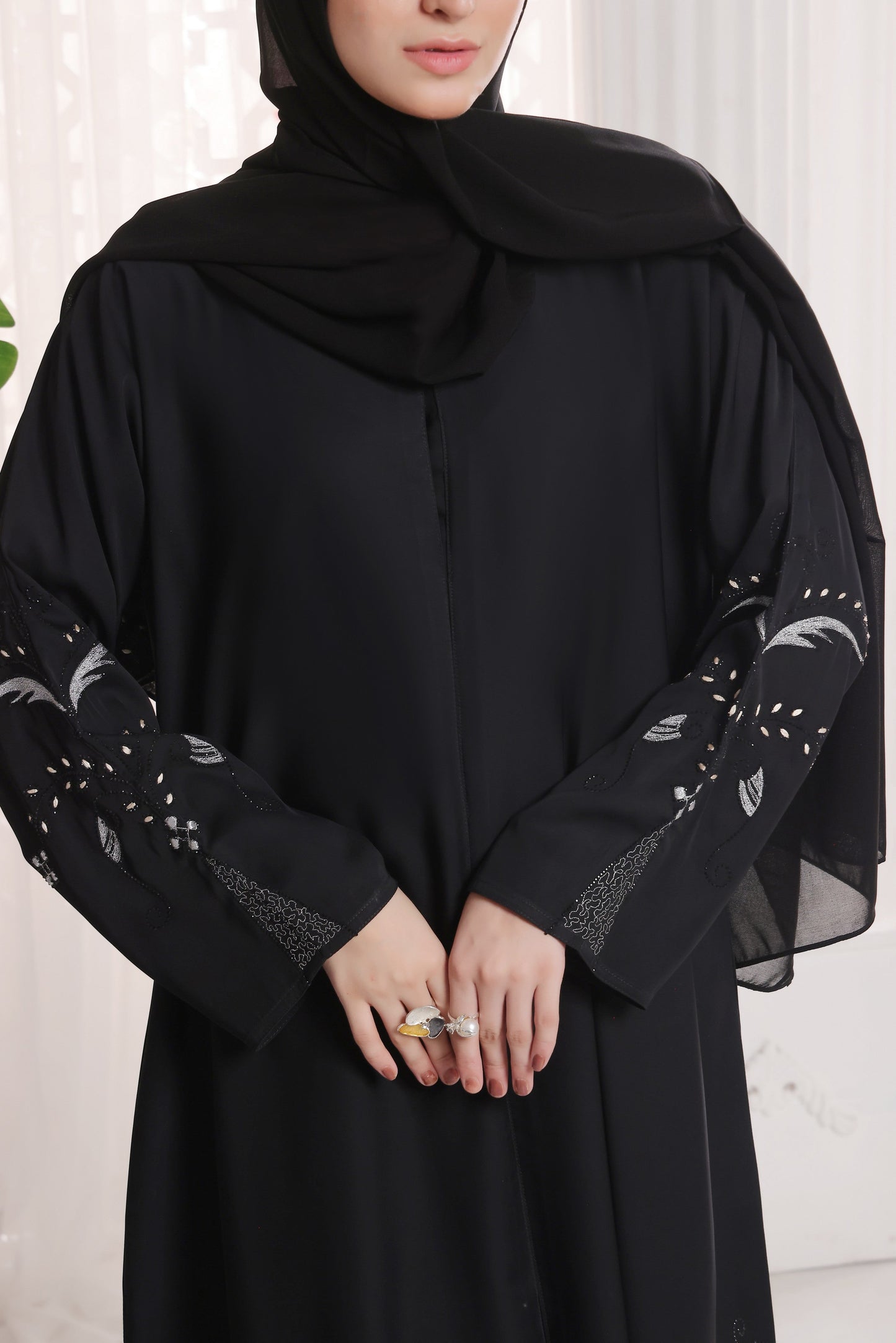 Sughra Abaya