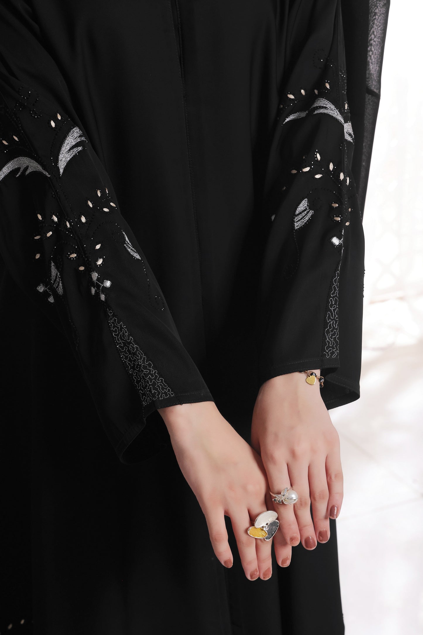 Sughra Abaya