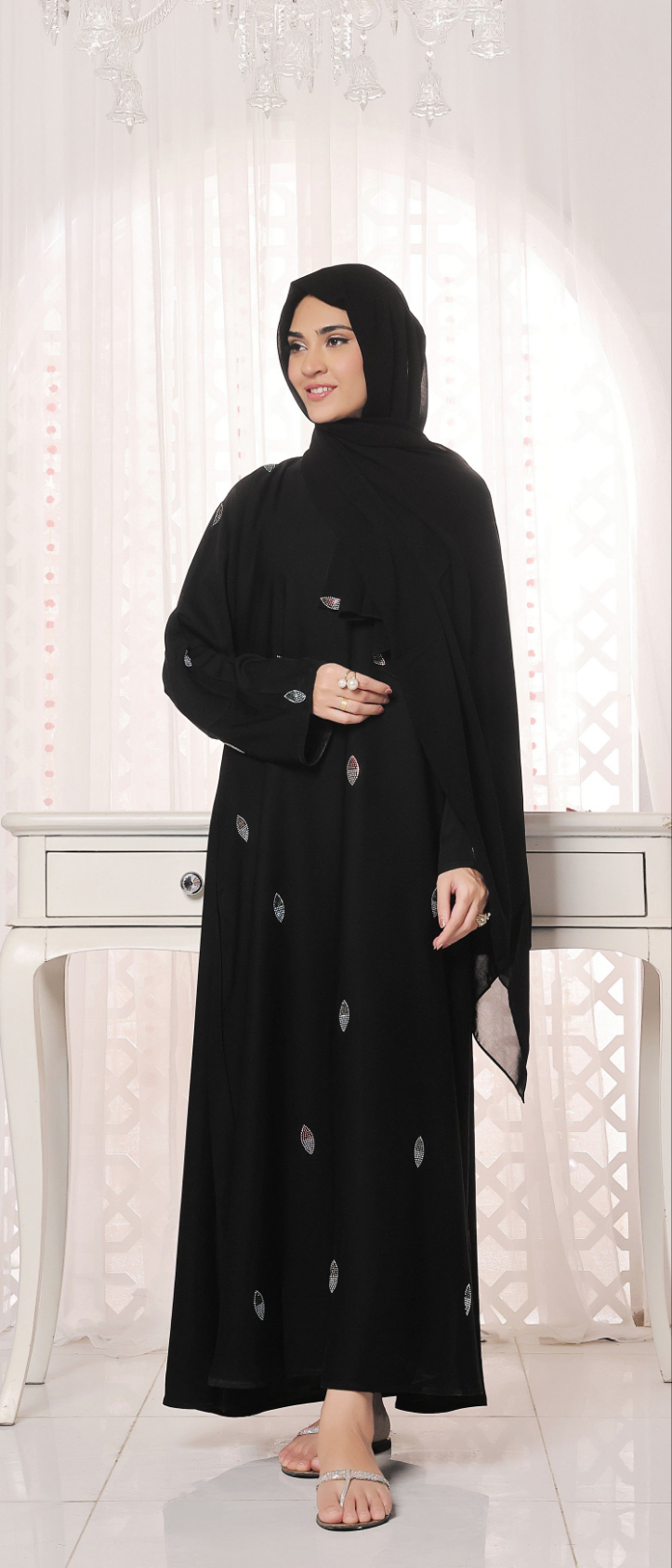 Zunairah Abaya
