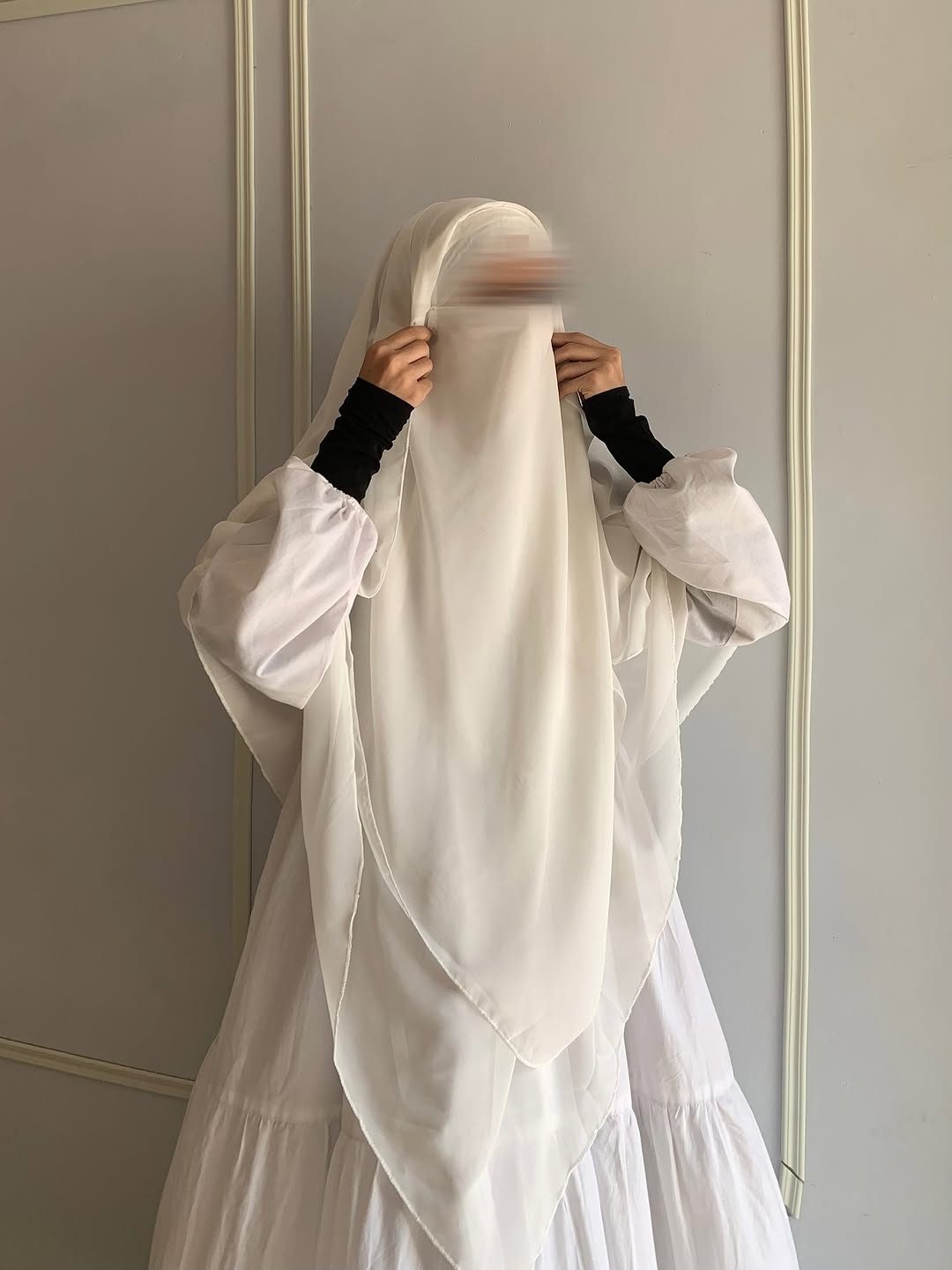(White) Princess Khimar