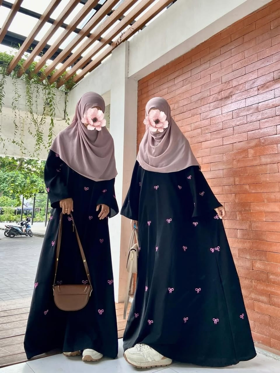 Trendy Bow Maxi Abaya